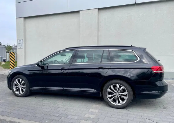 kujawsko-pomorskie Volkswagen Passat cena 63900 przebieg: 111847, rok produkcji 2016 z Poznań